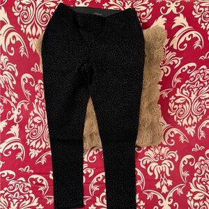 Ann Taylor Black Patterned Women’s Skinny ankled Velvet pants